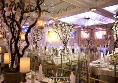 a photo of a wedding ballroom, elegantly decorated.