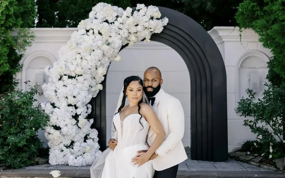 What Queens Couples Should Confirm Before Booking Sand Castle in Franklin Square